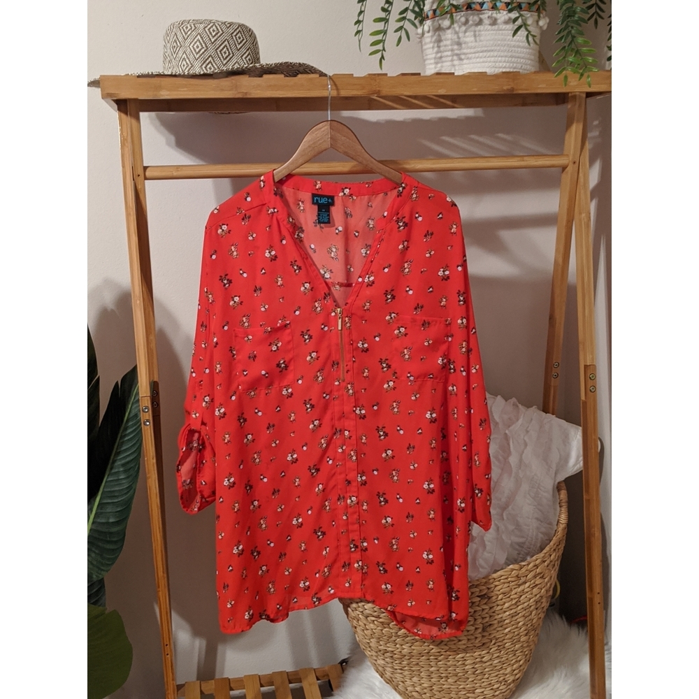 NWOT Popover red floral lightweight top